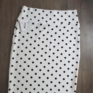 NWT LuLaRoe Polka Dot Cassie Size Large